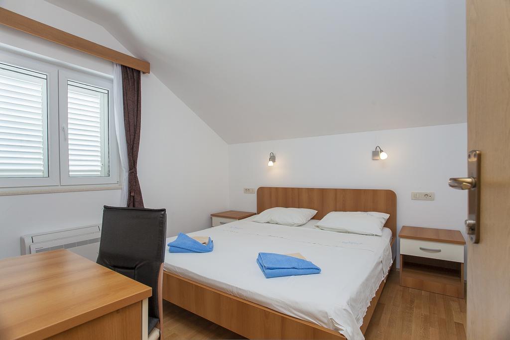 Apartments Villa Maris Lumbarda Zimmer foto
